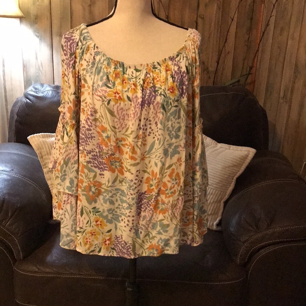 Adora Cream Feeling Special Ruffle Floral Off the Shoulder Top Size L